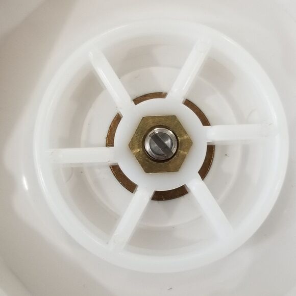 Blender Chef Food Processor by Hamilton Beach - Top Attachment & Blade - Picture 9 of 11